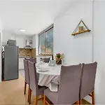 Sabina 2, Appartement