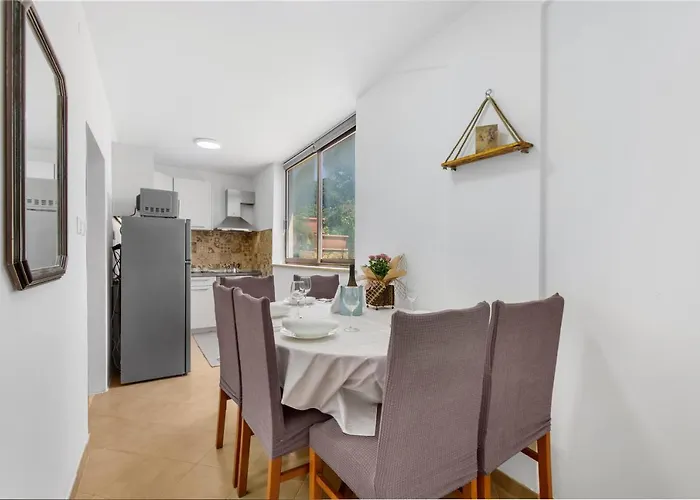 Sabina 2, Appartement