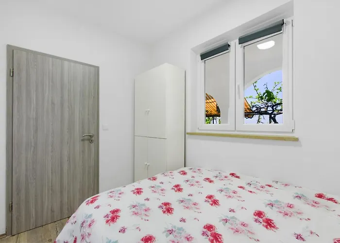 Sabina 2, Apartamento *